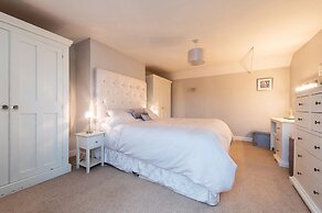 Bank Farm House Stunning House & Gardens