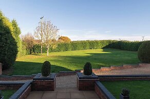 Bank Farm House Stunning House & Gardens