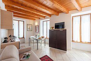 Stefy House 50 mt Near The Lake