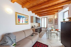 Stefy House 50 mt Near The Lake