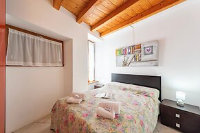 Stefy House 50 mt Near The Lake