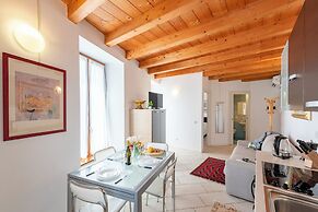 Stefy House 50 mt Near The Lake