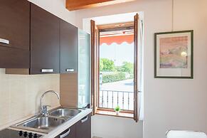 Stefy House 50 mt Near The Lake