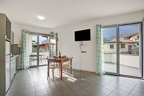 Onyx House With Shared Pool