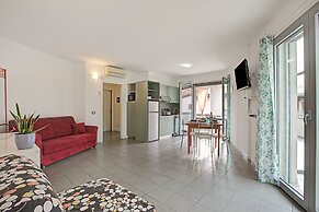 Onyx House With Shared Pool