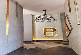 OYO 91024 Tower A & B Sensory Residence