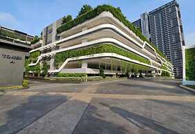 OYO 91024 Tower A & B Sensory Residence