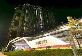 OYO 91024 Tower A & B Sensory Residence