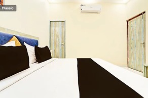 Goroomgo Vrrinda Home Stay Varanasi