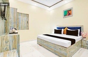 Goroomgo Vrrinda Home Stay Varanasi