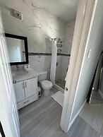 Charming Sea View Town House Chef Driver Optional