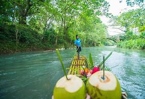 Charming Sea View Town House Chef Driver Optional