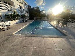 Charming Sea View Town House Chef Driver Optional