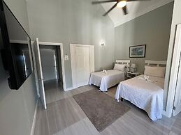 Charming Sea View Town House Chef Driver Optional