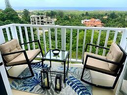 Charming Sea View Town House Chef Driver Optional