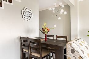 Charming Sea View Town House Chef Driver Optional