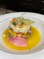 Charming Sea View Town House Chef Driver Optional