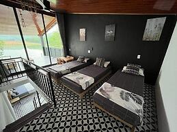 Nguyen Shack Retreat