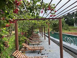 Nguyen Shack Retreat