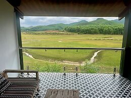 Nguyen Shack Retreat