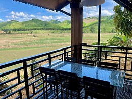 Nguyen Shack Retreat