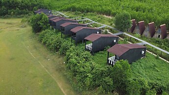 Nguyen Shack Retreat