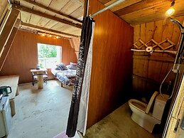 Nguyen Shack Retreat