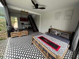 Nguyen Shack Retreat