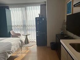 Leleju Boutique Apartment Shanghai