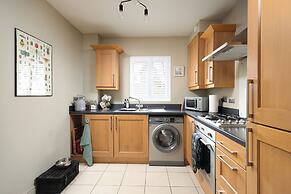 Stylish Flat With Sofa Bed in Malmesbury