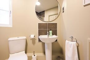 Stylish Flat With Sofa Bed in Malmesbury