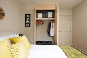 Stylish Flat With Sofa Bed in Malmesbury