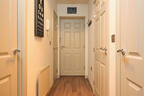 Stylish Flat With Sofa Bed in Malmesbury