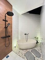 Bougenvile Luxury 2BR Private Seminyak