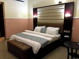 Vertex- View Hotel and Suites