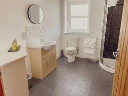 Loch Ness Gate House Apartments