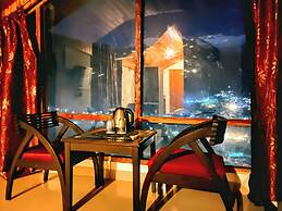 6th Element Cottages