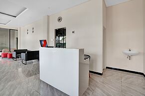 OYO Life 90649 Raja Residence Syariah