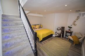 Spacious 2-bedroom Flat With 3 Beds in Ealing, W5