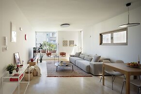 Old North Green Oasis by Sea N' Rent