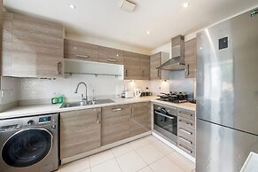 Charming 3 Bedroom House in Reading