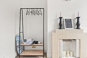 Reading Retreat Spacious 5 Bedroom House