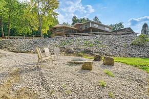 Waterfront Escape in Cub Run w/ Deck & Hot Tub!