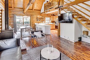 Deck & Pool Access: Pine Mountain Club Cabin!