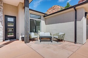 Gorgeous Kanab Home: Canyon Views & Pool Access!