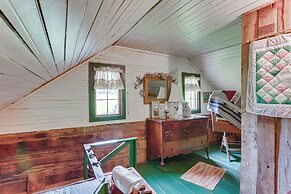 Ferrum Rustic Cabin in the Valley w/ Fire Pit