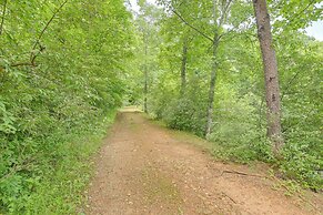 Ferrum Rustic Cabin in the Valley w/ Fire Pit