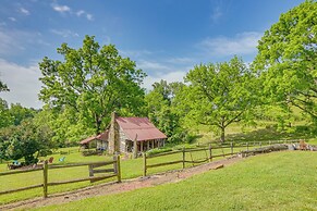 Ferrum Rustic Cabin in the Valley w/ Fire Pit
