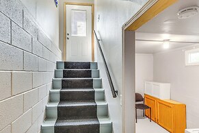 Cozy Sturgis Retreat - Walk to Main St & Saloons!