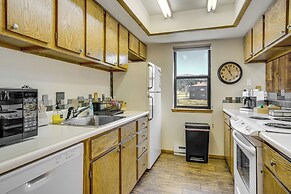 6 Mi to Winter Park Resort: Fraser Condo w/ Pool